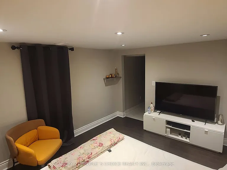 3 Erindale Cres #BASEMENT — Photo 8