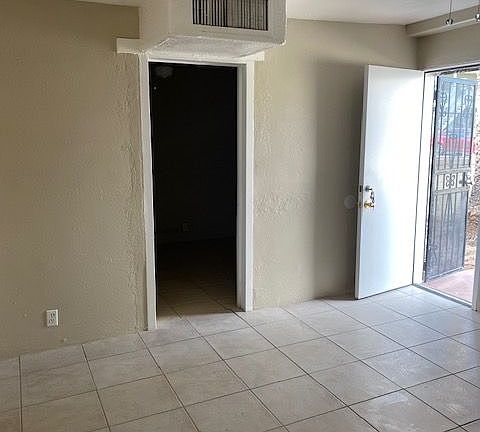 2nd image of 2620 N 14th Ave APT 6