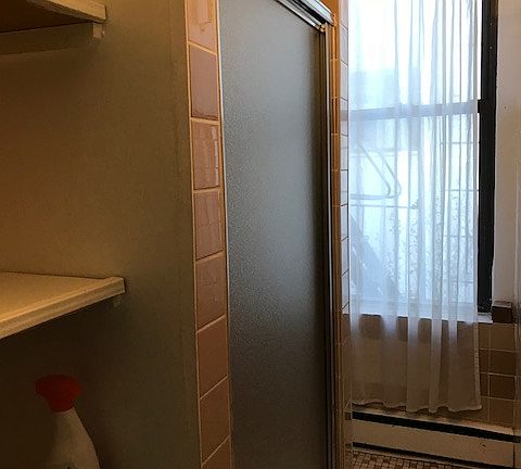 2nd image of 340 McGuinness Blvd APT 2R