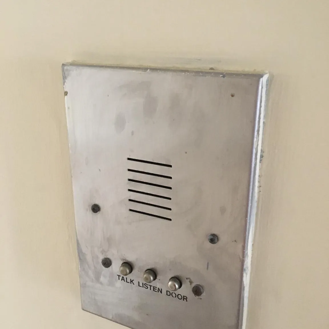 753 W Bittersweet Pl — Photo 1