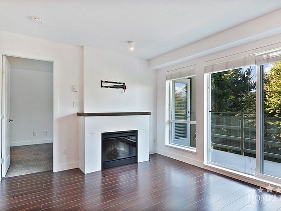 4th image of 15850 26th Ave #332