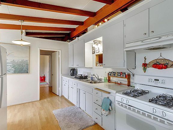 5th image of 2312 McGinley Ave