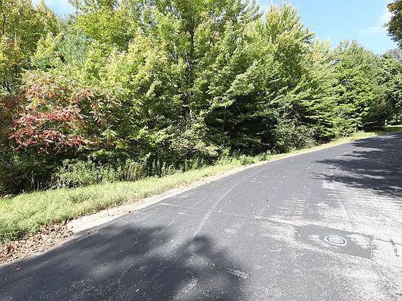 3rd image of 1700 Tall Oaks Dr