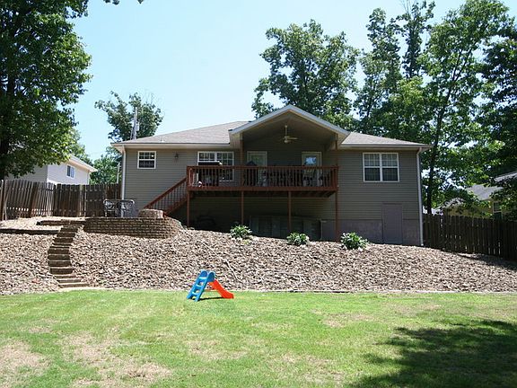 3rd image of 22 Mansfield Dr