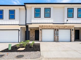 1009 17th St, Plano, TX 75074