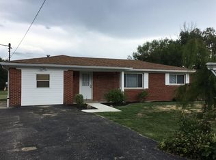 8667 Apple Blossom Ln, Cincinnati, OH 45244