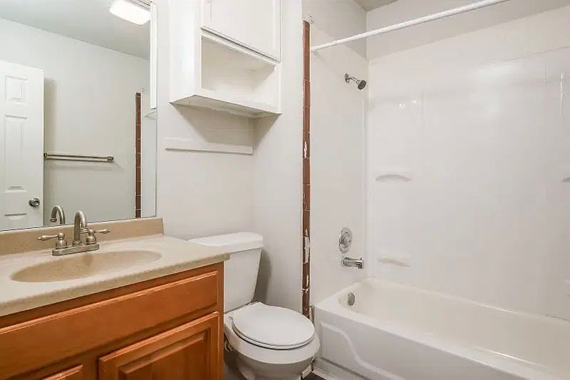 1st image of 2726 Bear Springs Dr