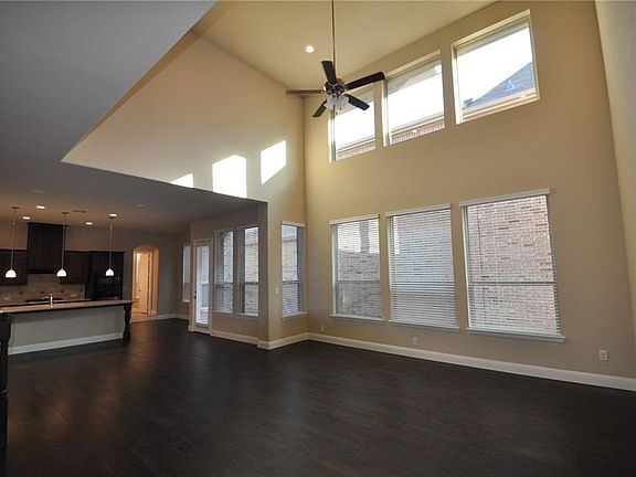 4th image of 3725 Cobblecreek Dr