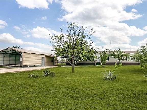 3rd image of 3517 Wild Horse Ln