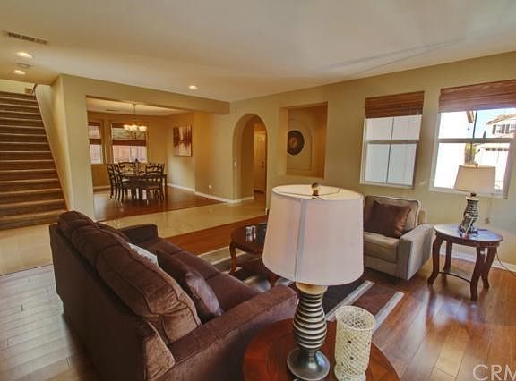 5th image of 1299 Bellingham Dr