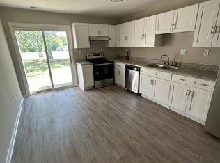 2617 Pine Springs Dr, Fayetteville, NC 28306