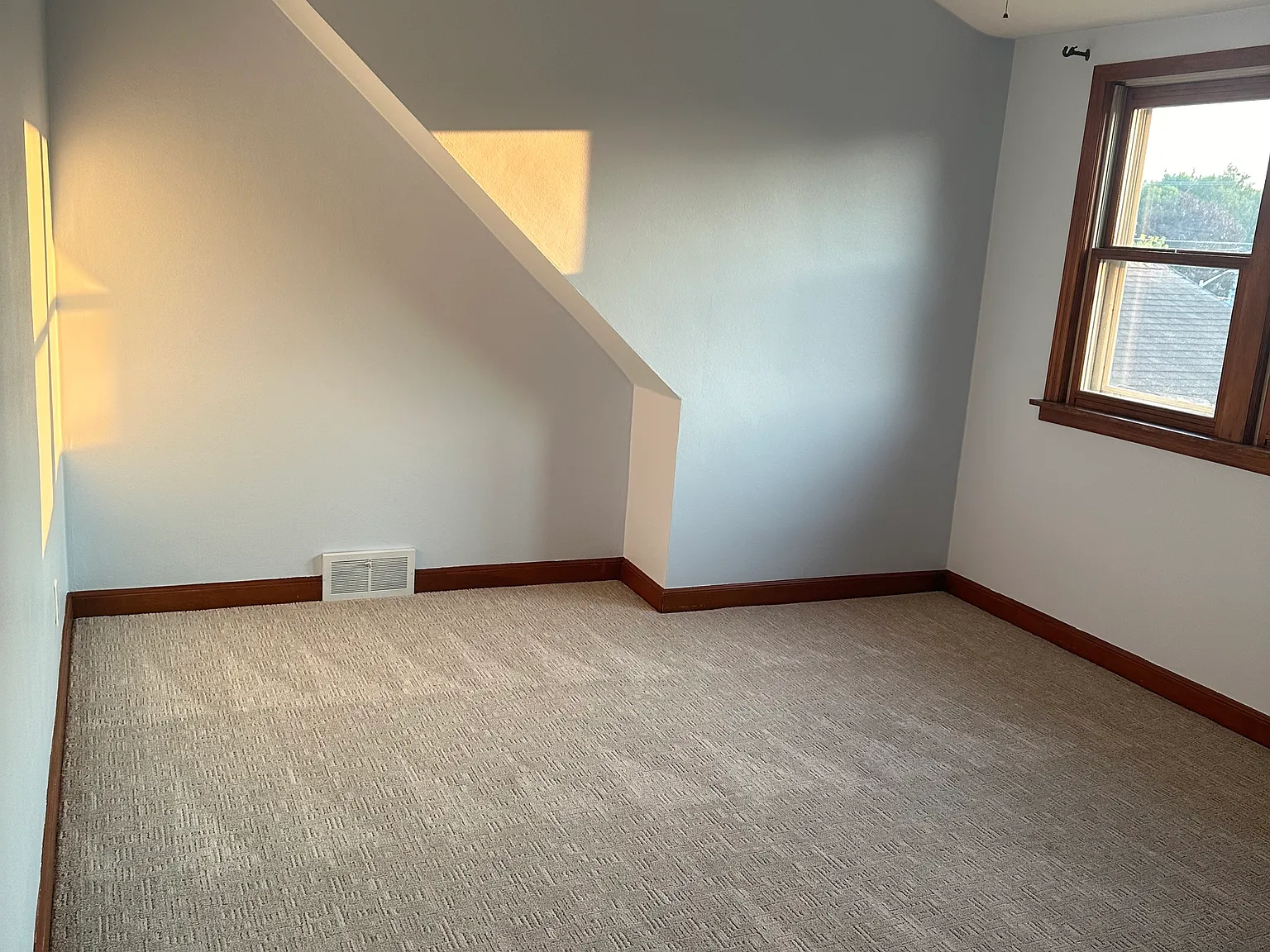 1 bed, 850 sqft, $1,150 — Photo 4