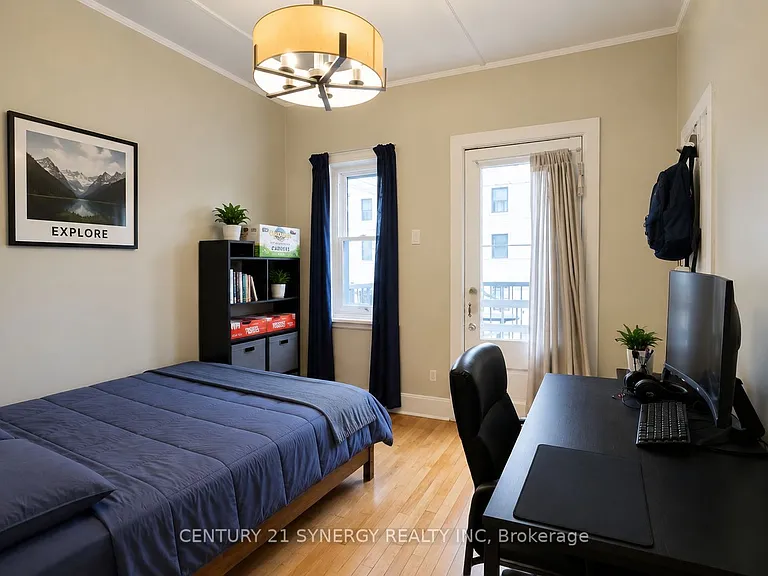 229 Charlotte St #2 — Photo 9