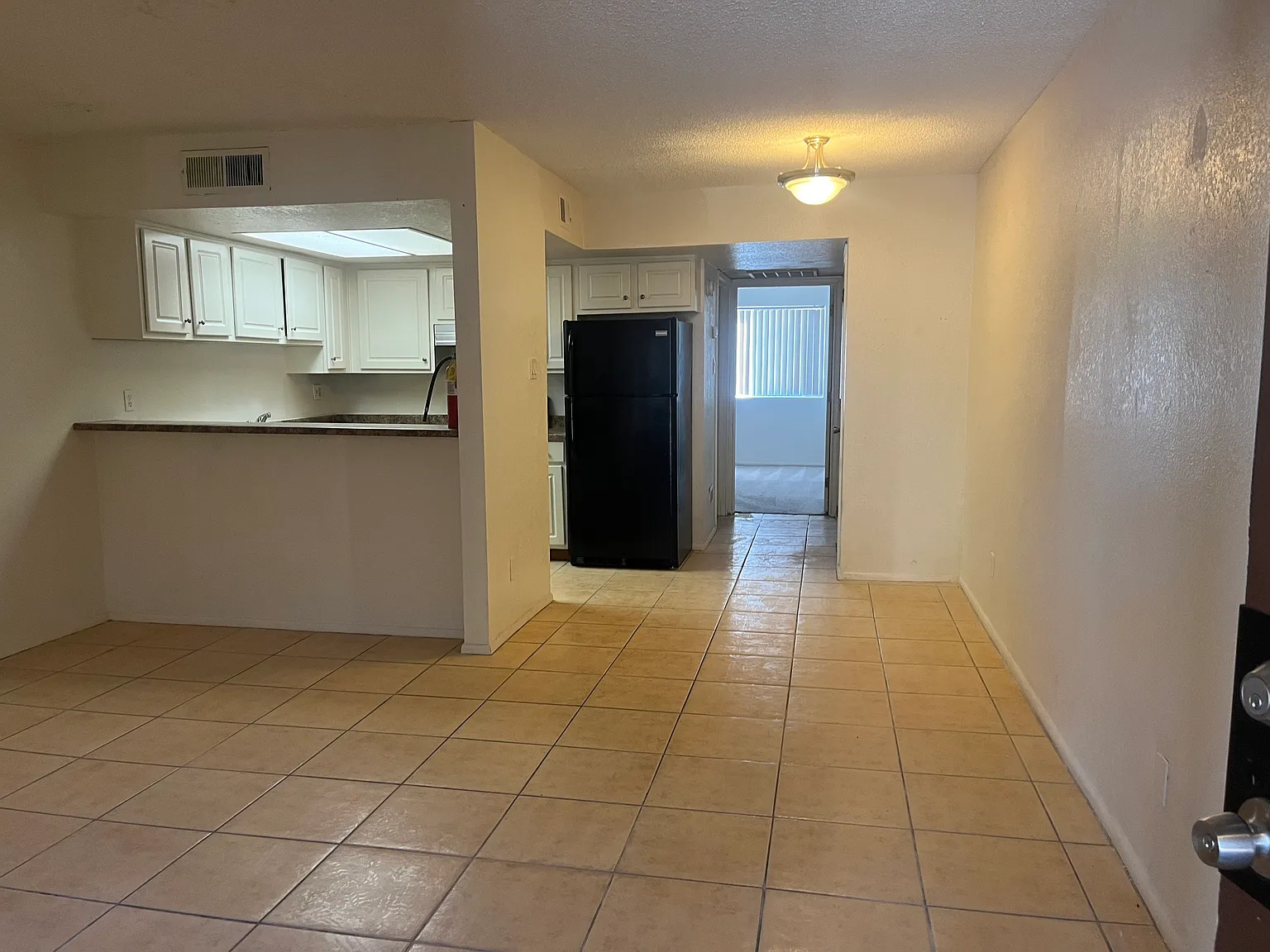 1 bed, 672 sqft, $900 — Photo 1