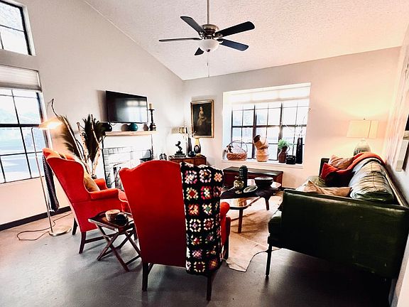 Living Room 4