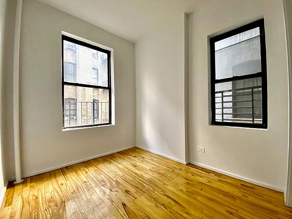 4th image of 420 Saint Nicholas Ave Floor 2