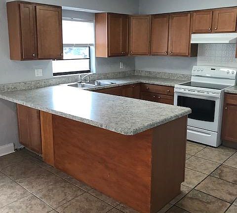 5th image of 1595 Megan Bay Cir