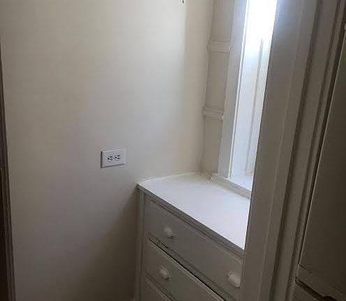 4th image of 6134 N Oakley Ave APT 3