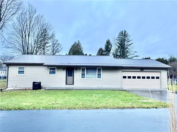 67 Briarcliff Dr, Horseheads, NY 14845