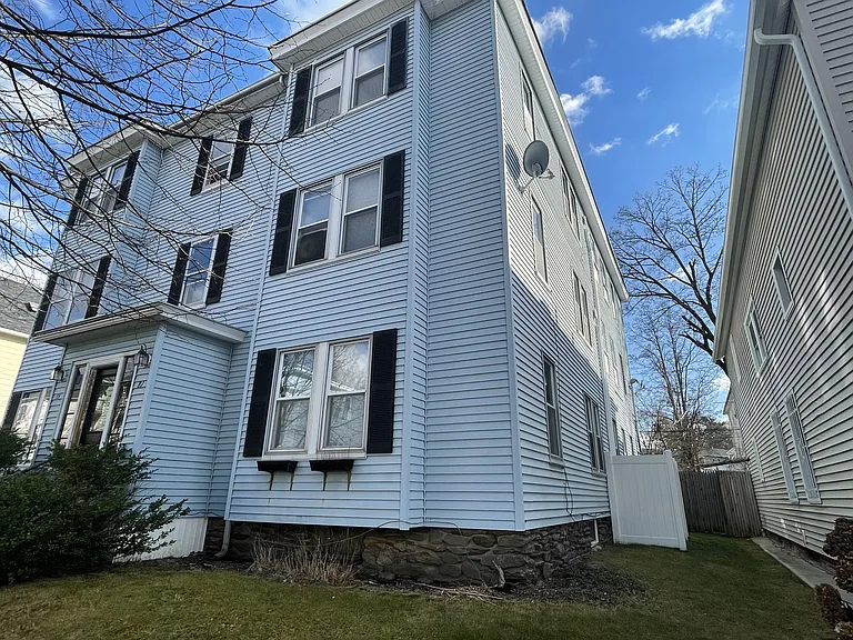 81 Birch St #3L — Photo 11