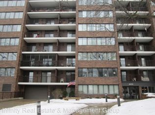 600 4th St SW APT 206, Rochester, MN 55902