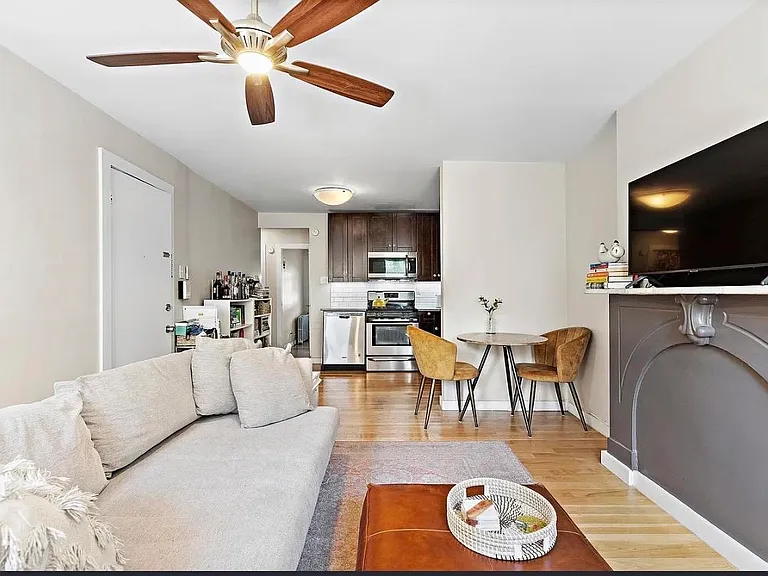 214 Grand St #2 — Photo 6