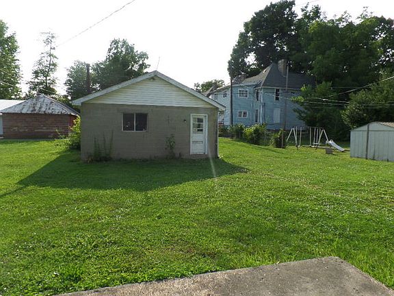 2nd image of 178 S Hickory St