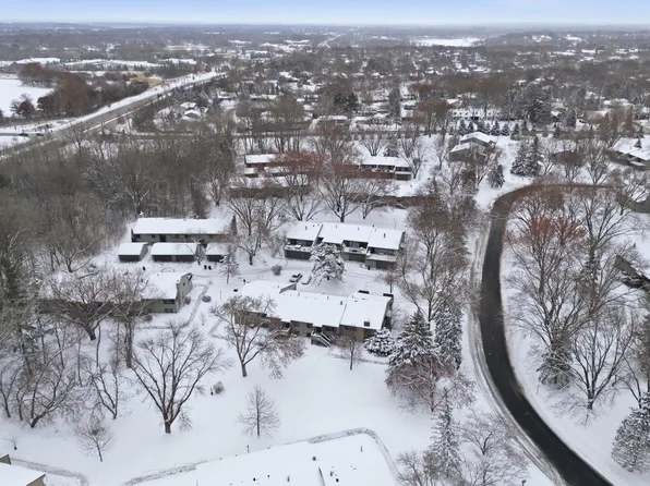 1396 Arden View Dr, Arden Hills, MN 55112