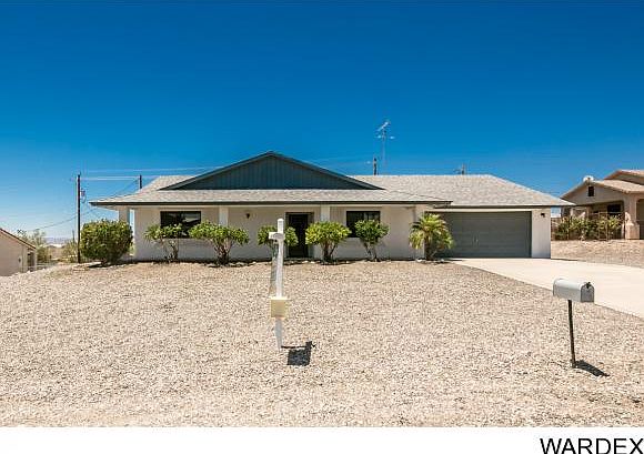 1st image of 3385 Desert Dr