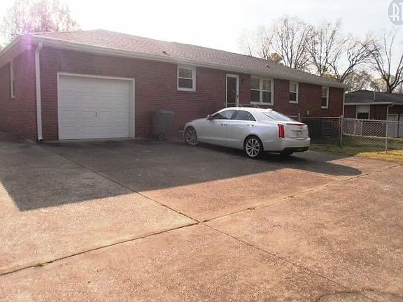 3rd image of 304 Dellwood Dr