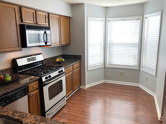 4th image of 3960 Riverlook Pkwy SE #7