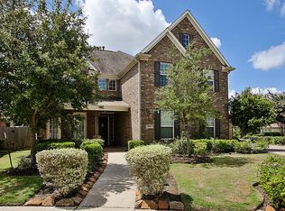 7602 Redmond Ct, Sugar Land, TX 77479