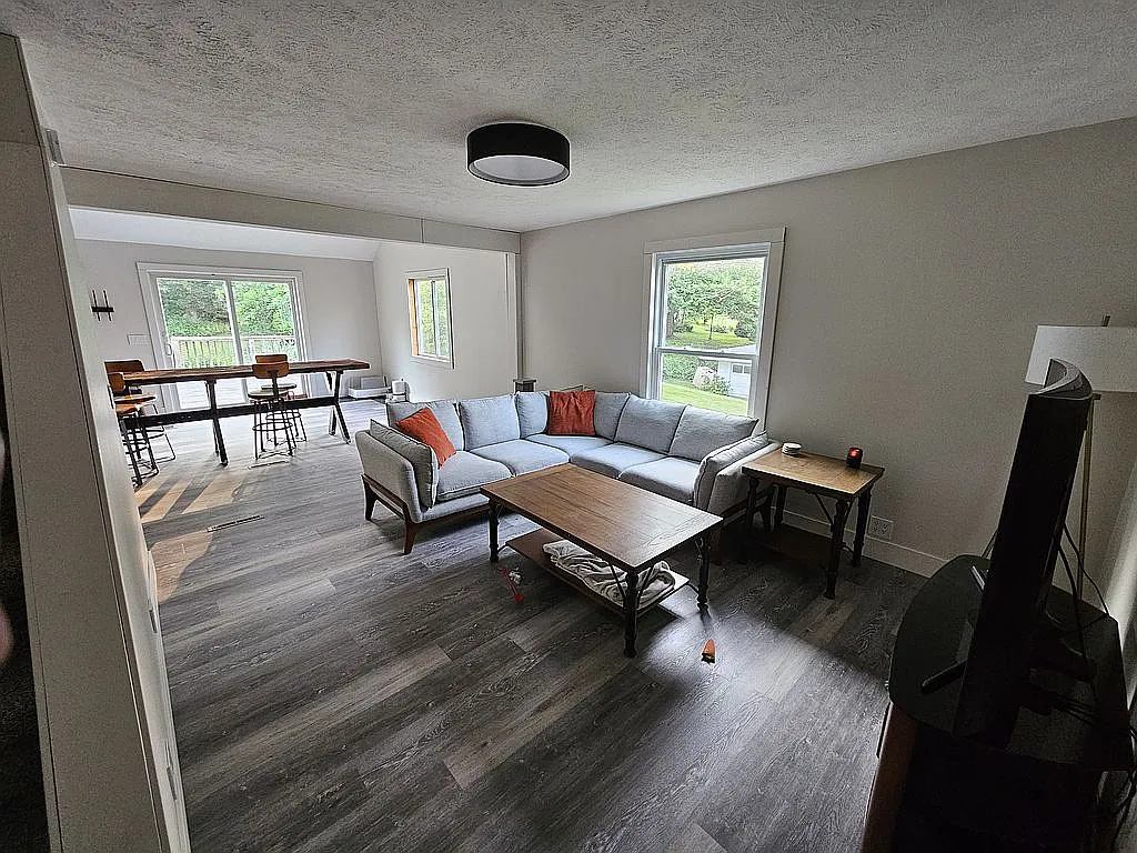 1704 S Jefferson St photo 1