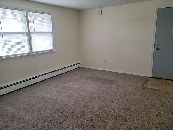 3rd image of 1829 Atlantic Ave APT 35