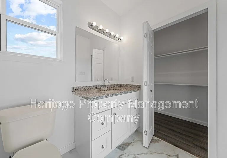 323 Gabriel #1-unit 101 — Photo 26