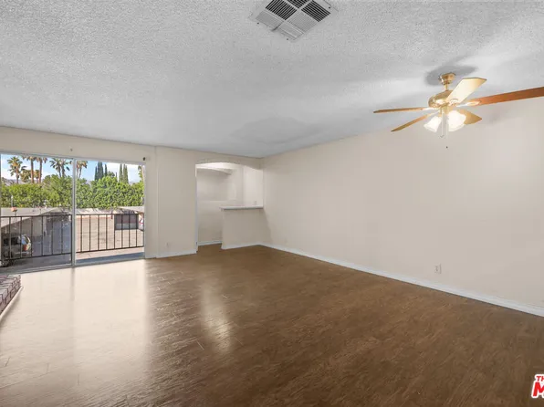 21219 Roscoe Blvd Unit 211, Canoga Park, CA 91304