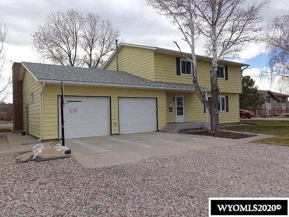 2nd image of 610 River Dr