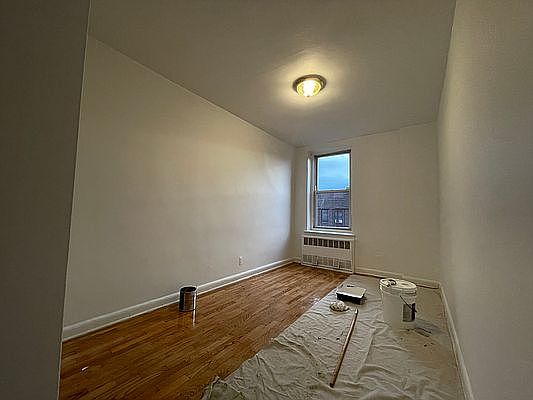 2nd image of 3427 74th St APT 6A