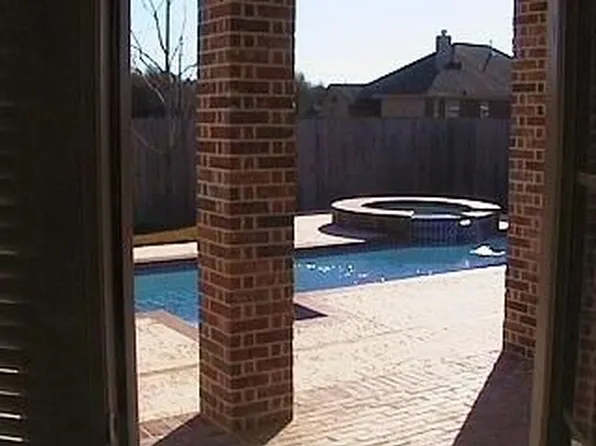 8435 Garden Oaks Dr, Beaumont, TX 77706