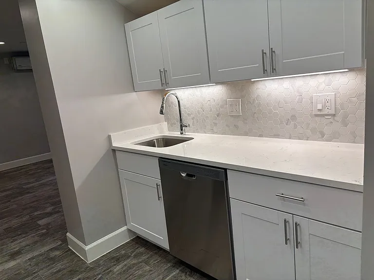 1749 T St NW — Photo 8