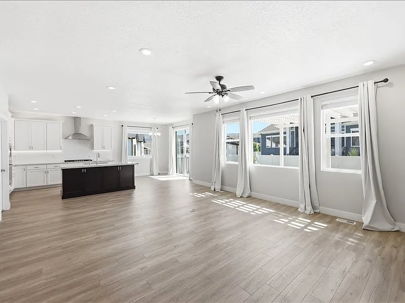 Beautiful Home in Brookside Subdivision — Photo 3