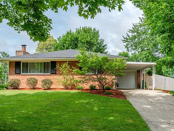 3rd image of 2691 Pentley Pl