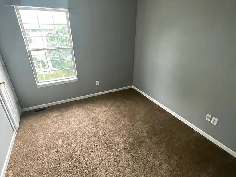 125 N Washington St — Photo 78
