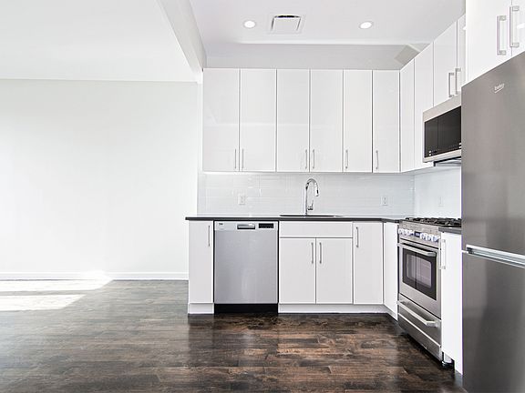 3rd image of 28-58 36th St #4FA