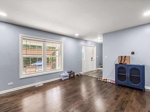 3rd image of 40233 N Lakeview Ave