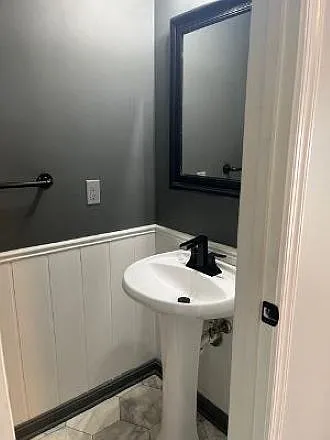Ist floor bath
