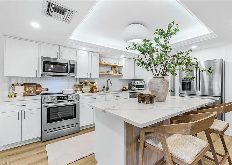 1st image of 27911 Hacienda East BLVD #217A