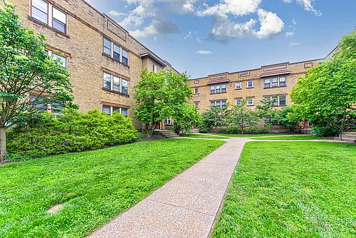Salutaris Court Photo 1
