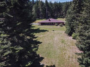472 S Edwards Rd, Port Townsend, WA 98368