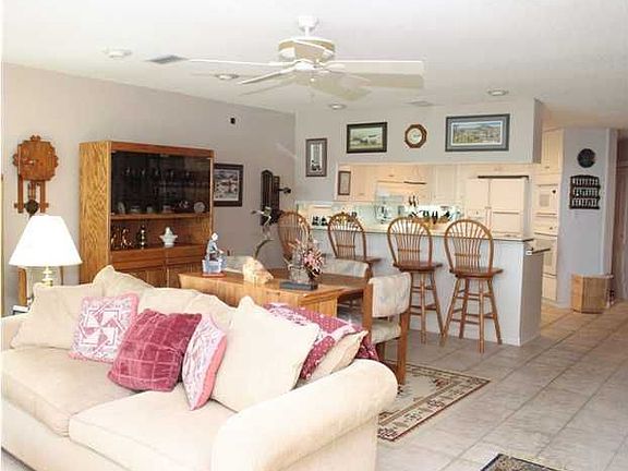 4th image of 310 Regatta Dr #310